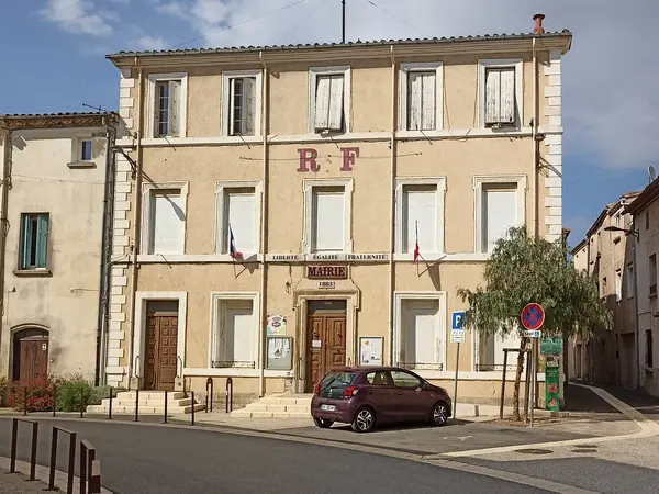 Votre Pisciniste Fabricant piscine inox Névian
