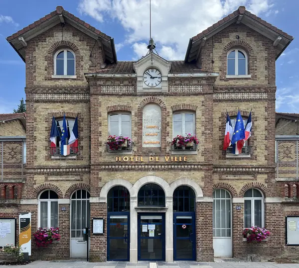 Votre Pisciniste Fabricant piscine inox Noisiel