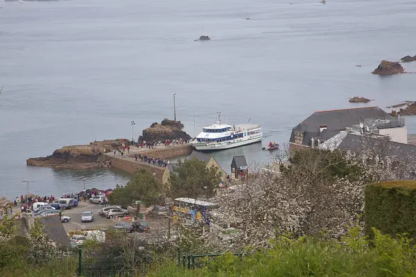 Votre Pisciniste Fabricant piscine inox Ploubazlanec