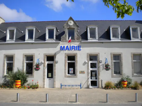 Votre Pisciniste Fabricant piscine inox Plozévet