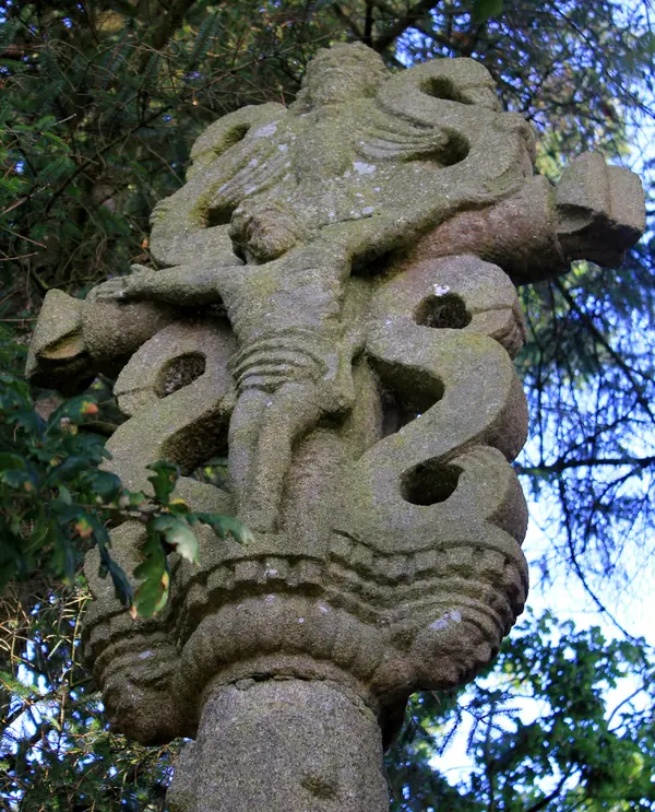 Votre Pisciniste Fabricant piscine inox Plumelin