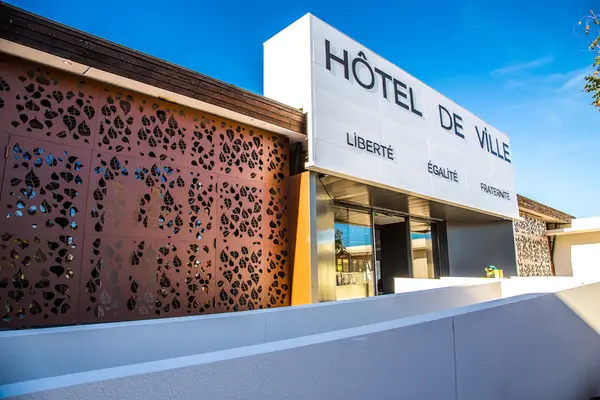 Votre Pisciniste Fabricant piscine inox Pollestres