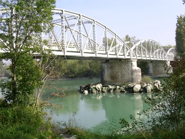 Votre Pisciniste Fabricant piscine inox Pougny