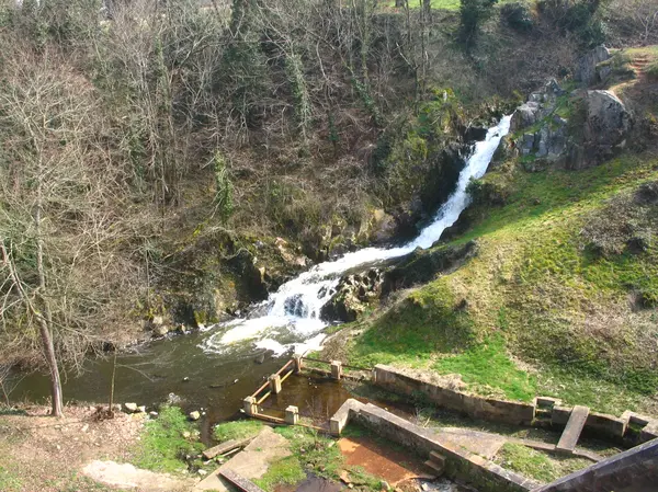 Votre Pisciniste Fabricant piscine inox Prémilhat