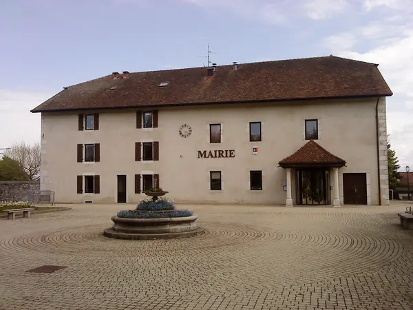 Votre Pisciniste Fabricant piscine inox Prévessin-Moëns