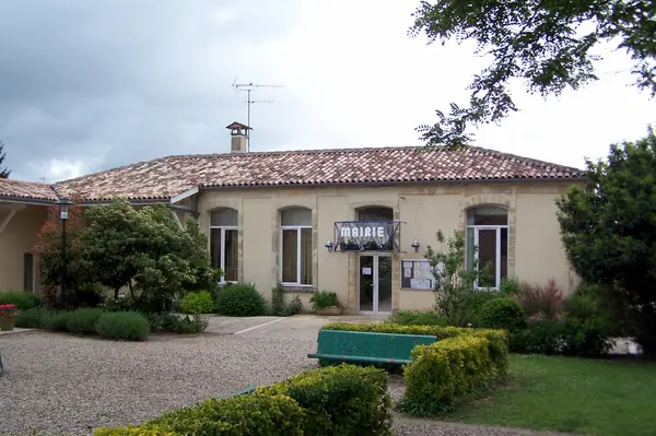 Votre Pisciniste Fabricant piscine inox Roaillan