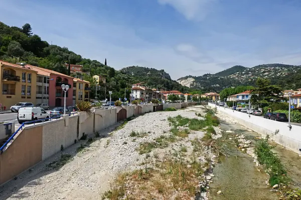 Votre Pisciniste Fabricant piscine inox Saint-André-de-la-Roche