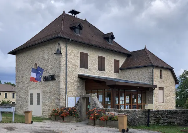 Votre Pisciniste Fabricant piscine inox Saint-Baudille-de-la-Tour