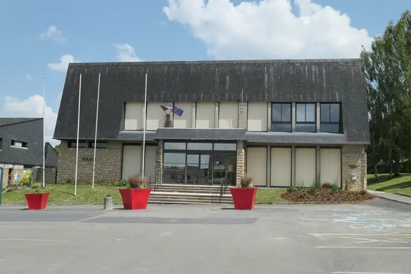 Votre Pisciniste Fabricant piscine inox Saint-Berthevin