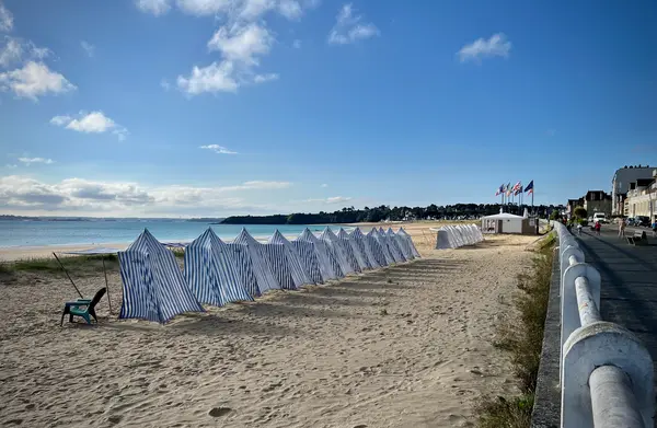 Votre Pisciniste Fabricant piscine inox Saint-Cast-le-Guildo