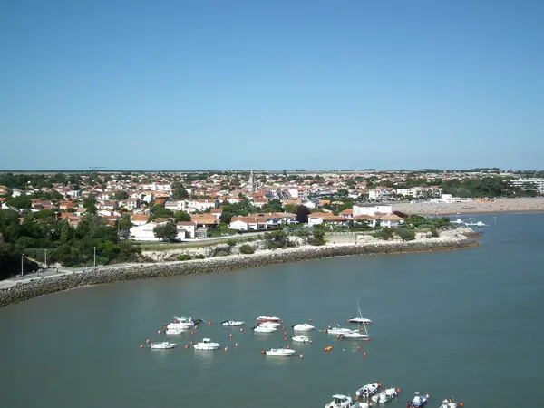 Votre Pisciniste Fabricant piscine inox Saint-Georges-de-Didonne