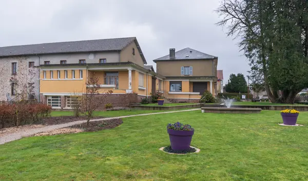 Votre Pisciniste Fabricant piscine inox Saint-Jouvent