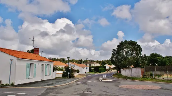 Votre Pisciniste Fabricant piscine inox Saint-Maixent-sur-Vie