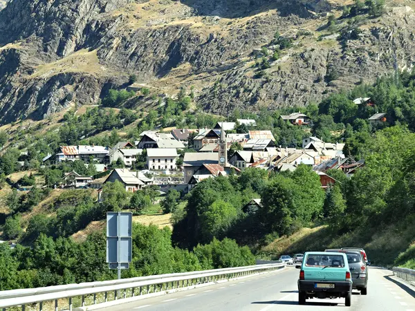 Votre Pisciniste Fabricant piscine inox Saint-Martin-de-Queyrières
