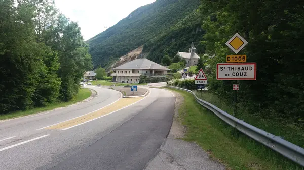 Votre Pisciniste Fabricant piscine inox Saint-Thibaud-de-Couz