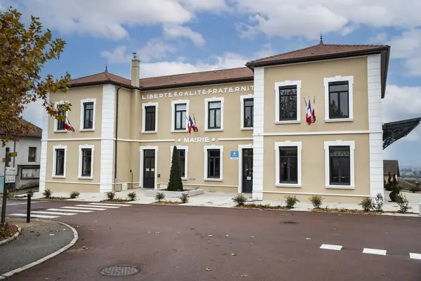 Votre Pisciniste Fabricant piscine inox Satolas-et-Bonce