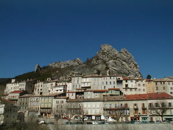 Votre Pisciniste Fabricant piscine inox Serres