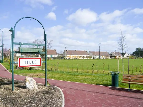Votre Pisciniste Fabricant piscine inox Tillé