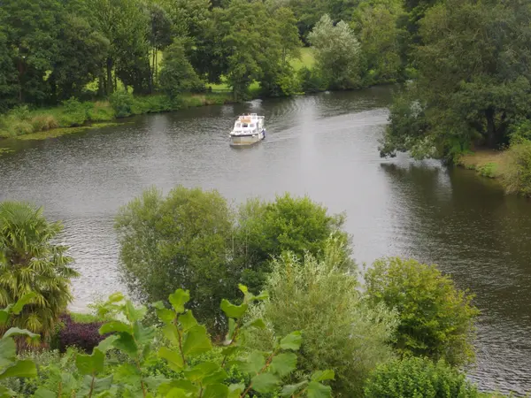 Votre Pisciniste Fabricant piscine inox Val d'Oust