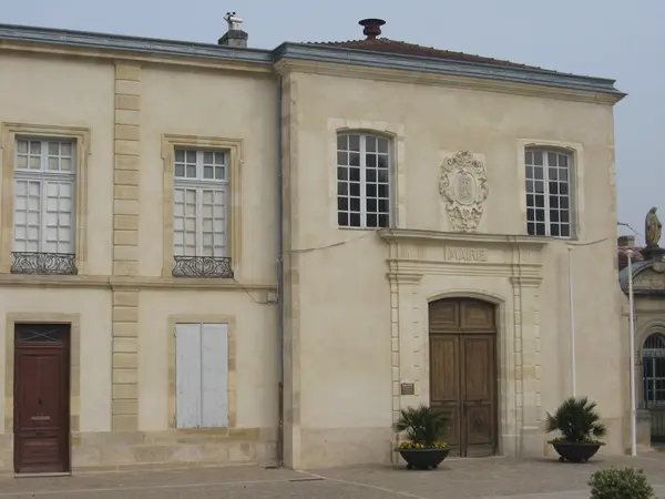 Votre Pisciniste Fabricant piscine inox Verdelais