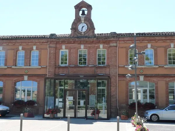 Votre Pisciniste Fabricant piscine inox Vernet