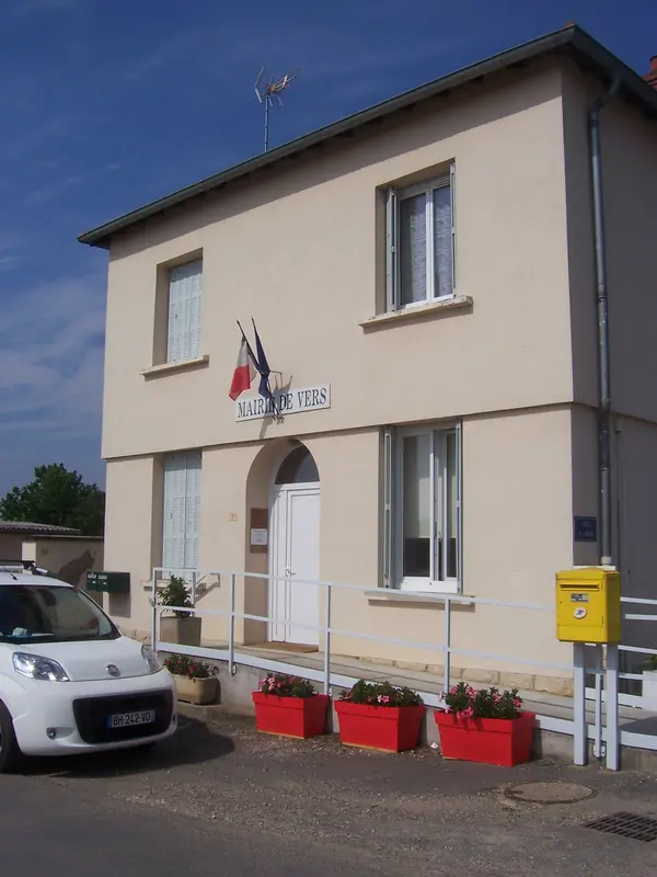 Votre Pisciniste Fabricant piscine inox Vers