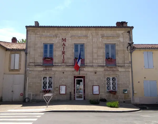 Votre Pisciniste Fabricant piscine inox Villandraut