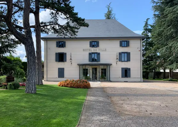 Votre Pisciniste Fabricant piscine inox Villette-d'Anthon